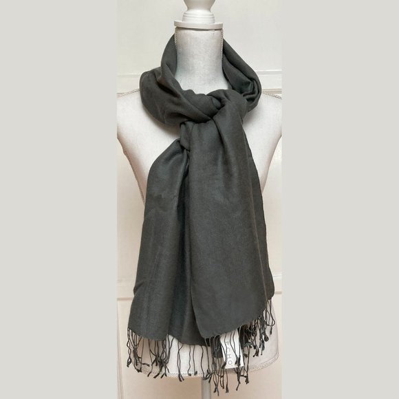 Echo Gray Pashmina 50% Cashmere, 50% Silk  Never Worn Condition - Picture 3 of 5